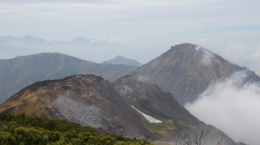 奥が火打山山頂